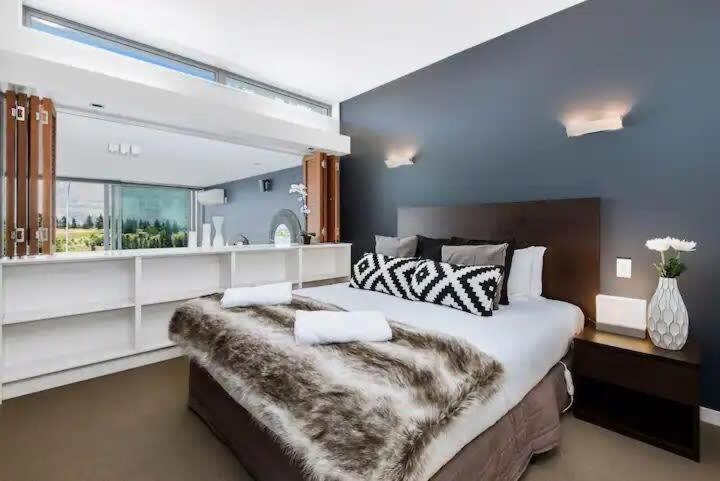 Luxury Lake View - 1 Bedroom Квінстаун Екстер'єр фото