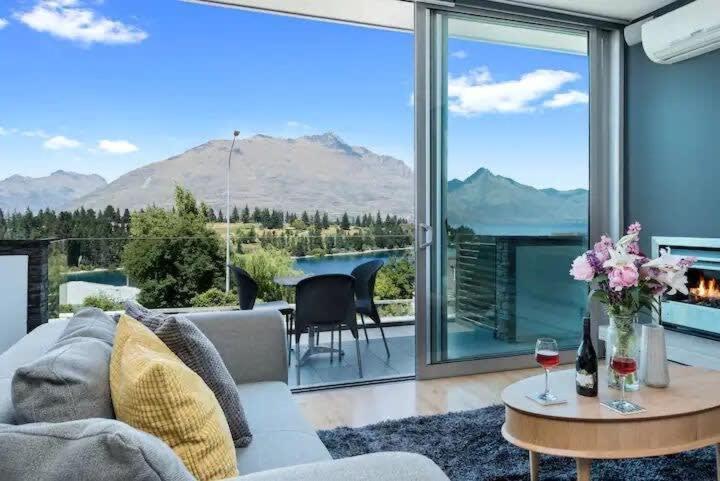 Luxury Lake View - 1 Bedroom Квінстаун Екстер'єр фото